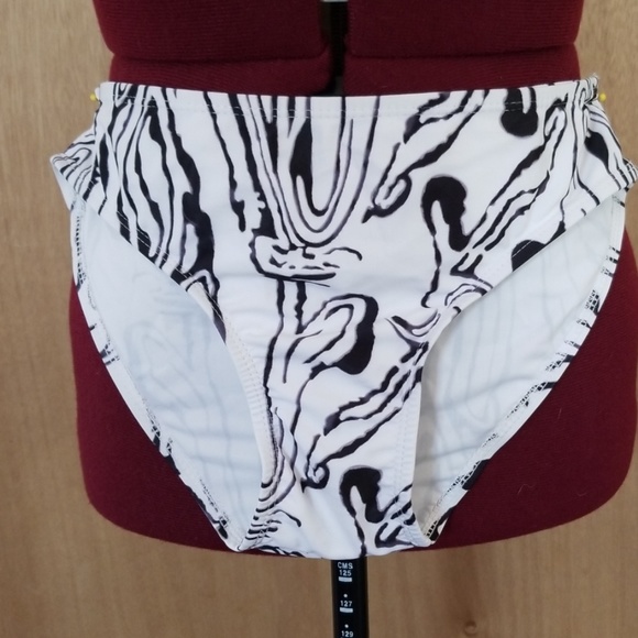 sz M  Bandeau Bikini - Picture 4 of 8